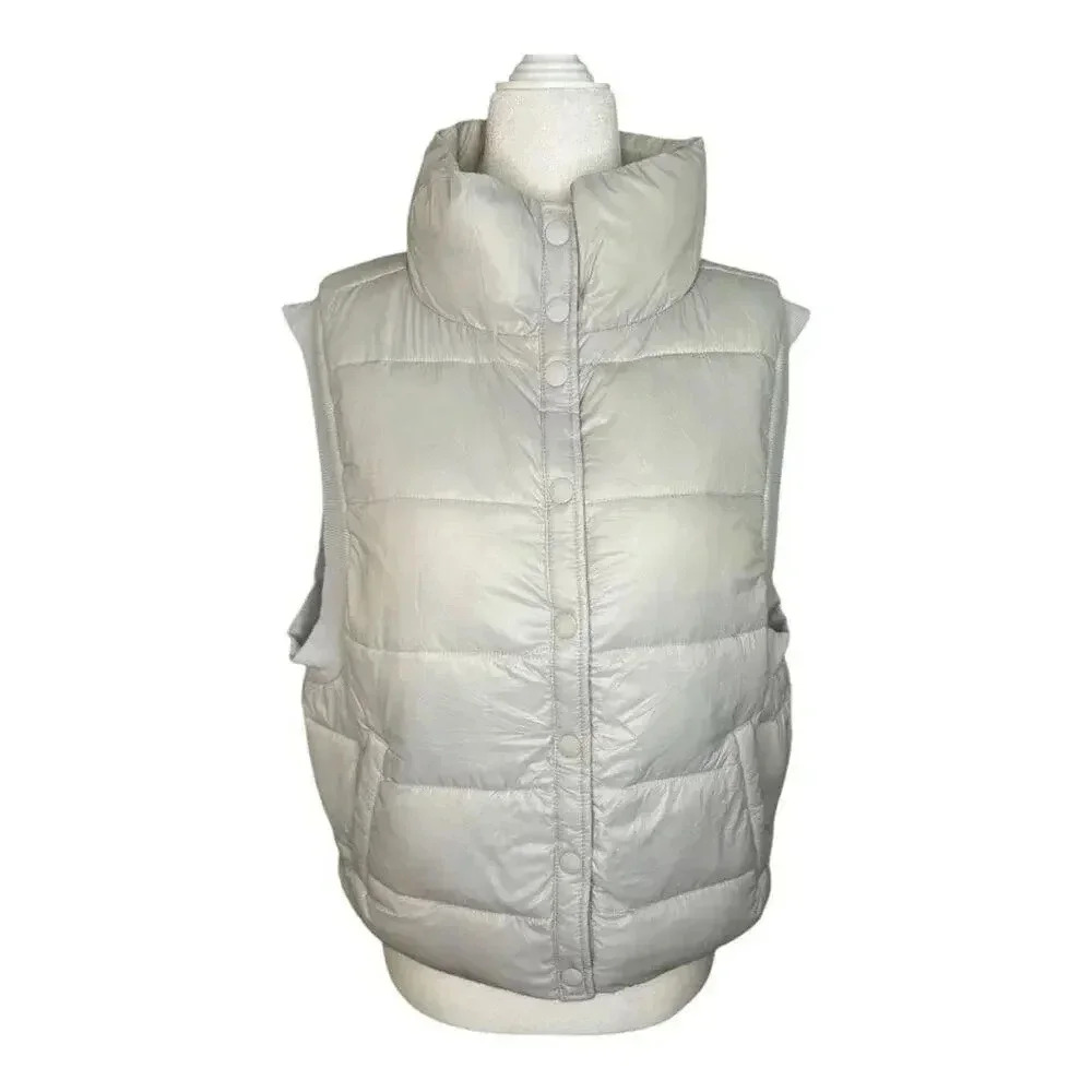 NEW Offline By Aerie Women’s Medium Gray Sleeveless Puffer Vest Jacket NWOT